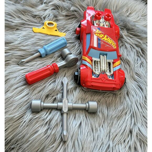 Hot Wheels Made To Race Red Car Complete with Tools Learning Building Toy - Picture 3 of 4